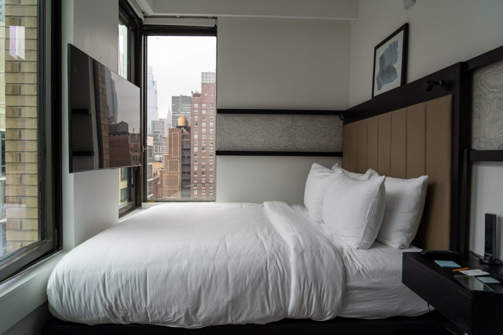 best tourist place to stay in new york