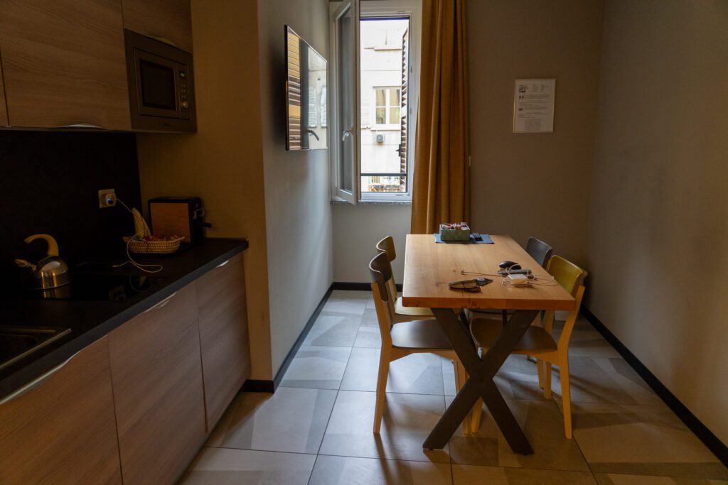 Where to Stay in Milan – Chaus' Adventure