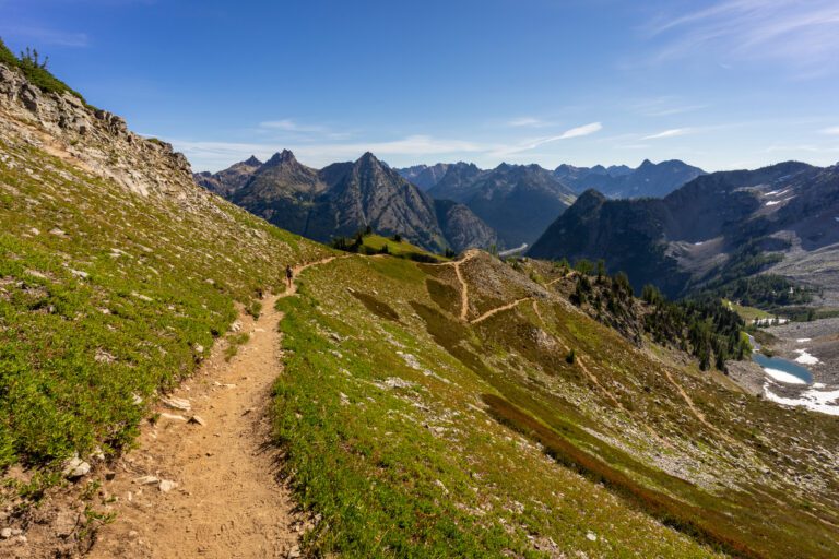 Hiking in North Cascades National Park (For First Timers)